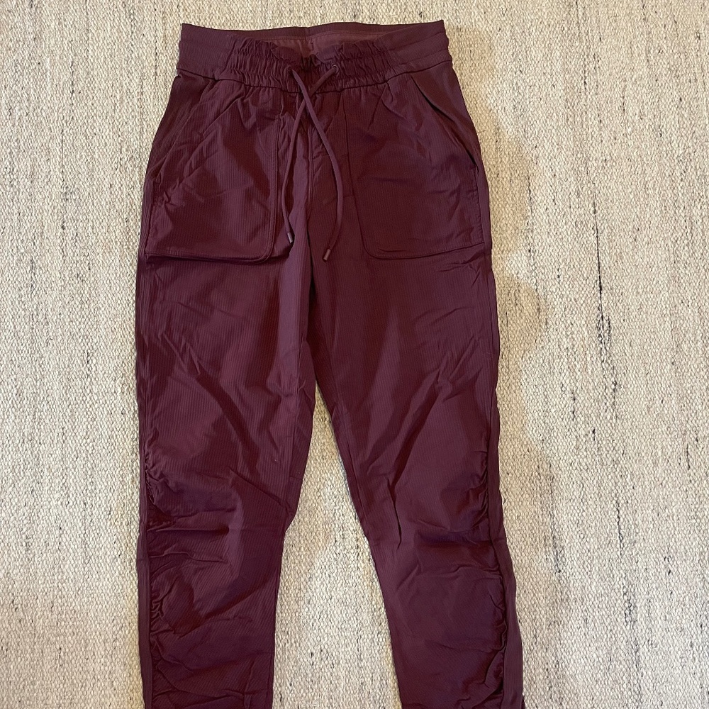 Lululemon joggers